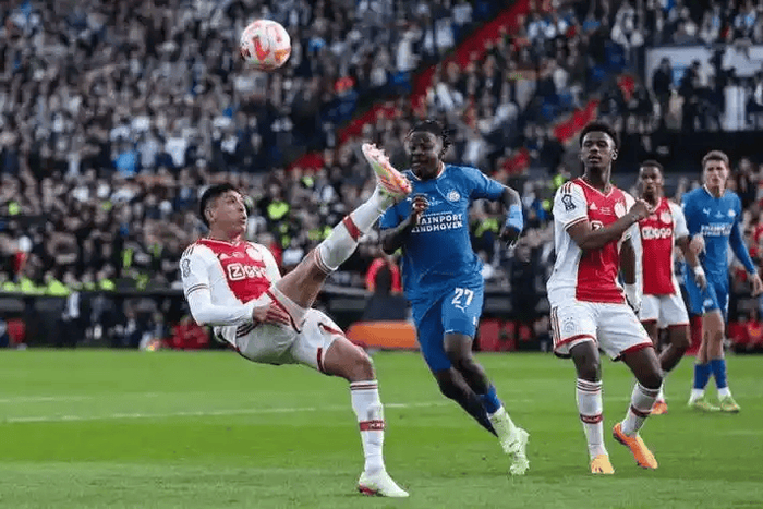 埃因霍温主场迎战奈梅亨 欲夺冠军争欧战席位