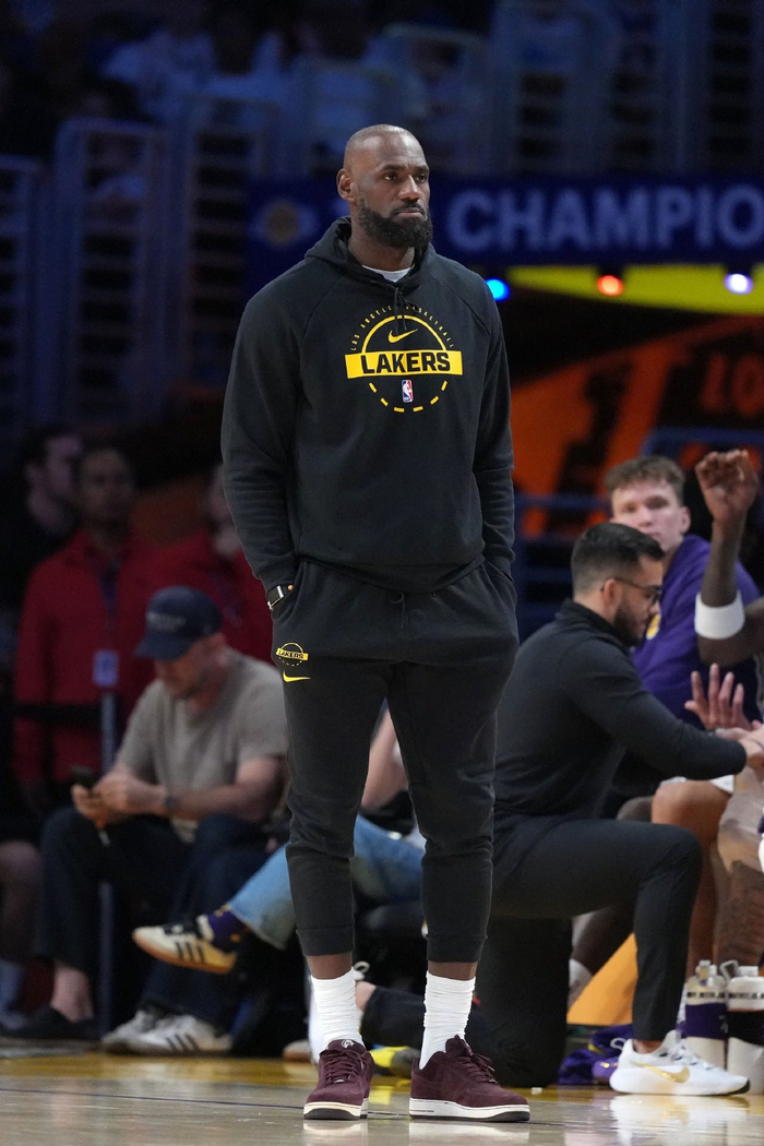 湖人主场大胜森林狼排名升至西部第四 东契奇里