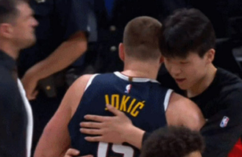 杨瀚森菜鸟赛季遭遇教练更迭挑战