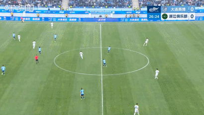 大连英博关键进球被吹 廖锦涛破门助球队暂领积