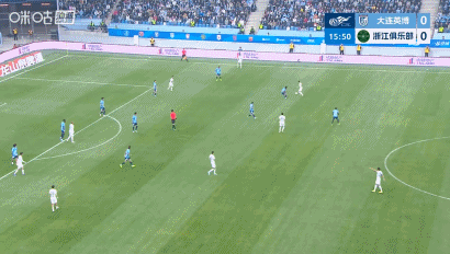 大连英博关键进球被吹 廖锦涛破门助球队暂领积