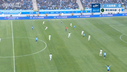 大连英博关键进球被吹 廖锦涛破门助球队暂领积